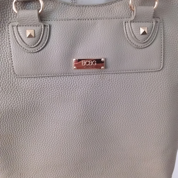BCBG Paris Grey Pebbled Leather Shoulder Bag - Picture 2 of 11